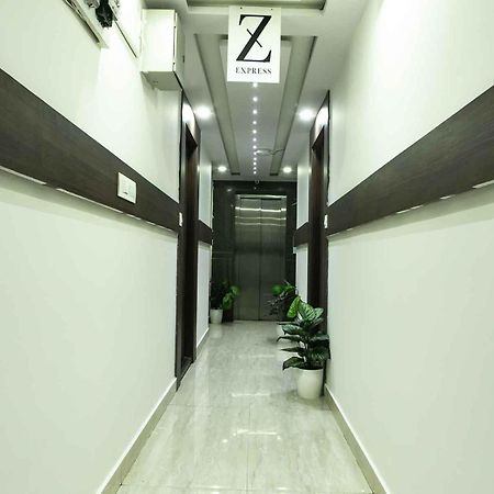 Z Express Enzyme Hotell Bangalore Exteriör bild