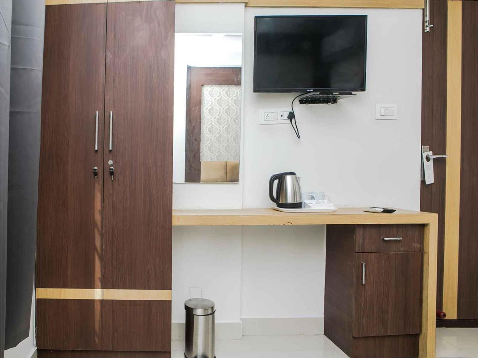 Z Express Enzyme Hotell Bangalore Exteriör bild