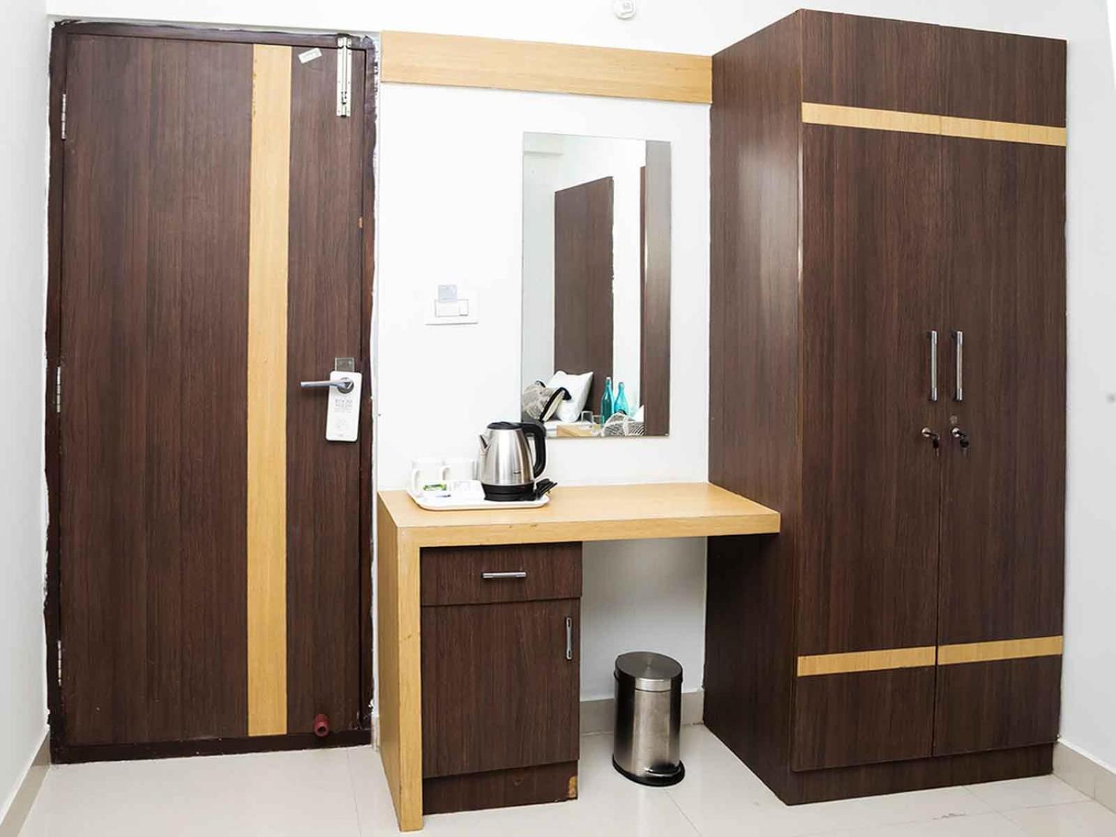 Z Express Enzyme Hotell Bangalore Exteriör bild